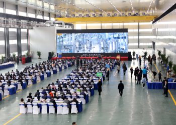 Eröffnungsfeier des „Romaco China Solids Process Centre“ auf dem Firmencampus von Truking in Changsha.