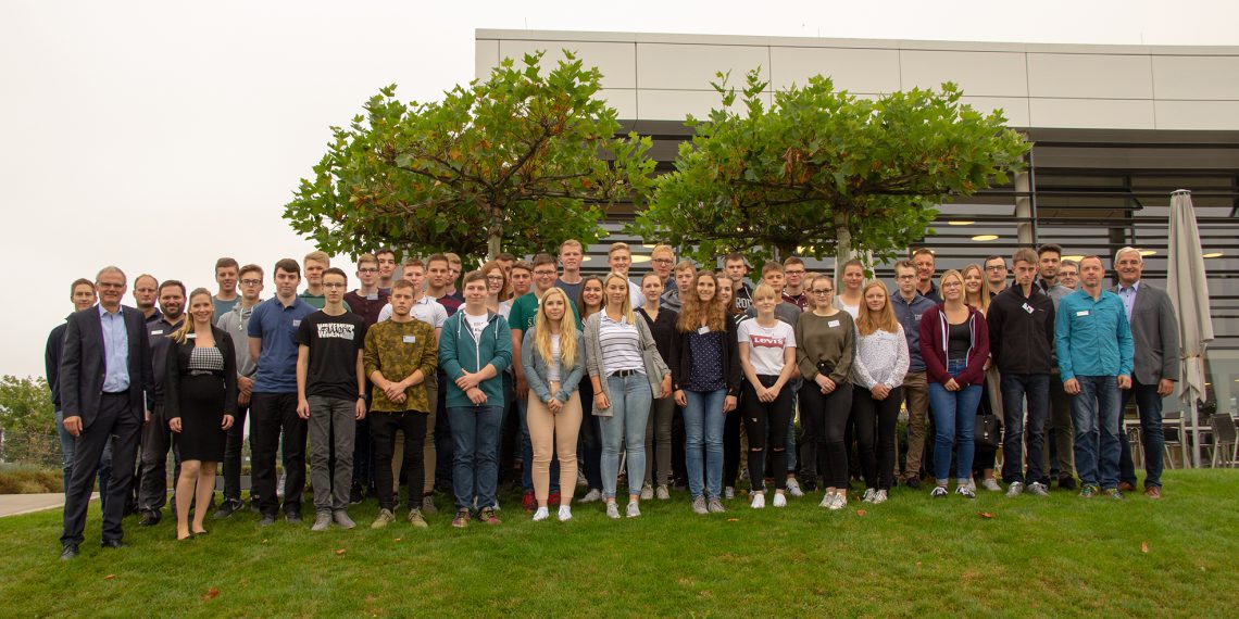 41 neue Azubis und Duale Studenten steigen mit groninger in das Berufsleben ein
