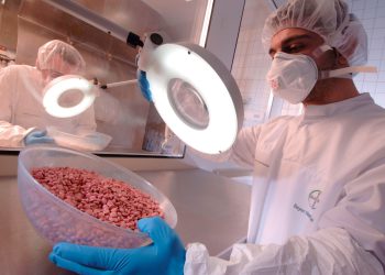 Forschung an Krebsmedikamenten bei Bayer (Quelle: Bayer)