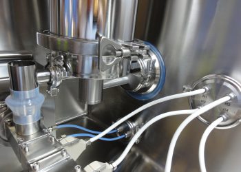 Three-Tec Von der Pulvermischung bis zum fertigen Granulat