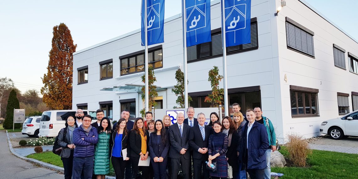 Internationale Delegation der Medizintechnik zu Besuch bei bc-technology