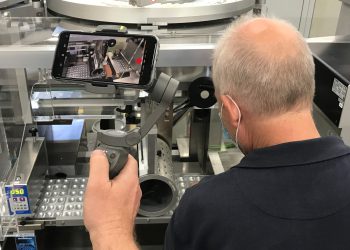 1. Abnahme einer Blistermaschine von Romaco Noack im Livestream. (Bild: Romaco)