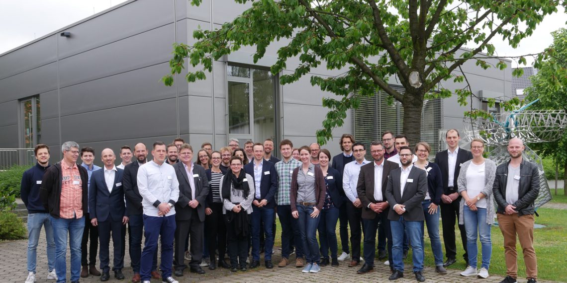 23 Teilnehmer aus der pharmazeutischen Entwicklung und Produktion nutzen beim „Lödige Coating Seminar 2019“ wieder die Gelegenheit zum intensiven Gedanken- und Erfahrungsaustausch. Bild: Lödige