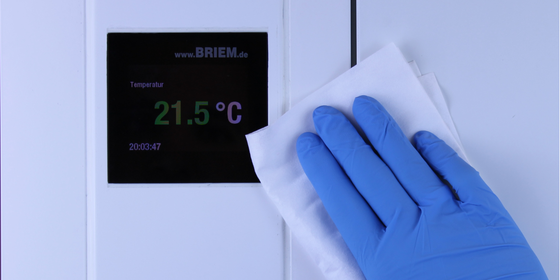 Hightech im Reinraum – Messtechnik vs. Reinigung Mikroclean