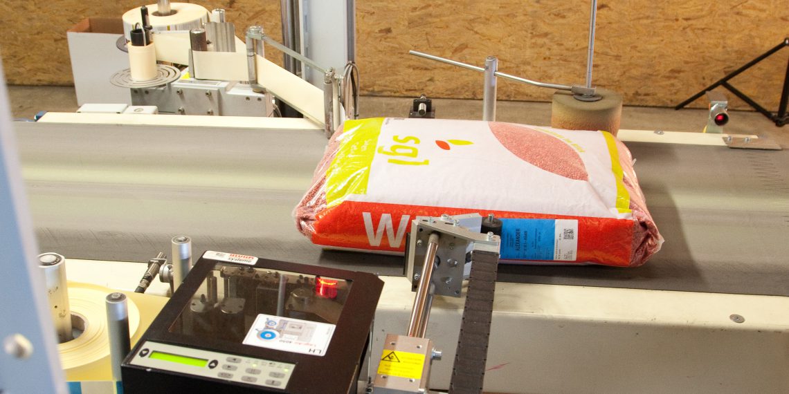 POWTECH 2019: Kennzeichnung in staubigem Umfeld Bluhm Systeme