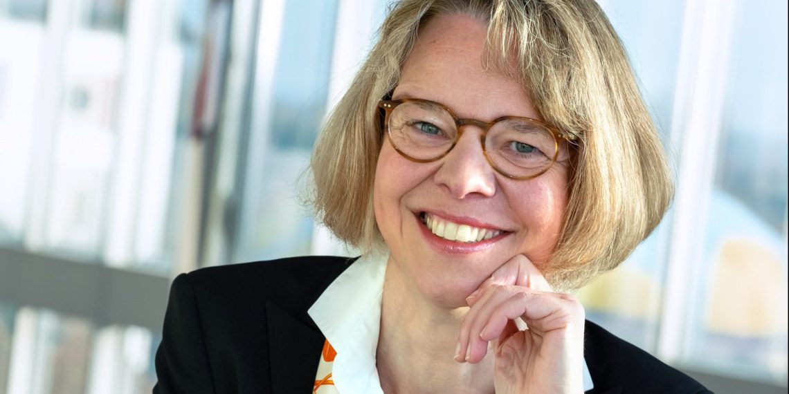 Dorothea Wenzel übernimmt Leitung von Surface Solutions bei Merck