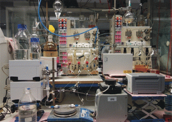 Cloud-basierter Ansatz zur automatisierten Optimierung und Synthese von Pharmaka. Bild: Wiley-VCH